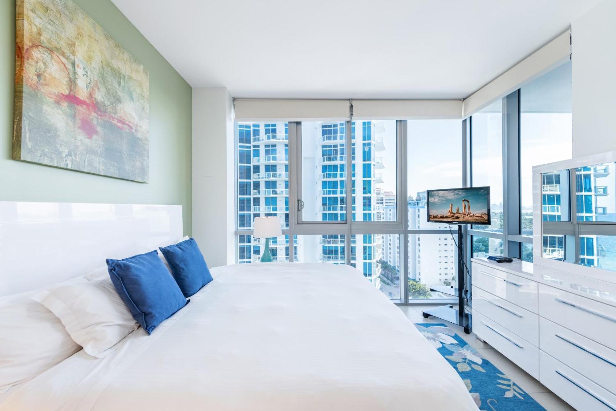 Bluebird Suites Monte Carlo Μαϊάμι Μπιτς Δωμάτιο φωτογραφία