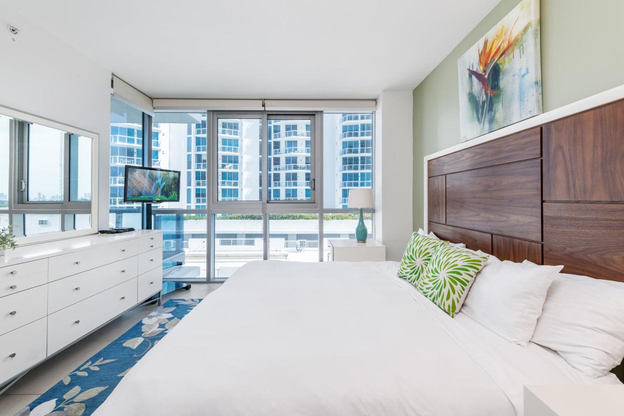 Bluebird Suites Monte Carlo Μαϊάμι Μπιτς Δωμάτιο φωτογραφία