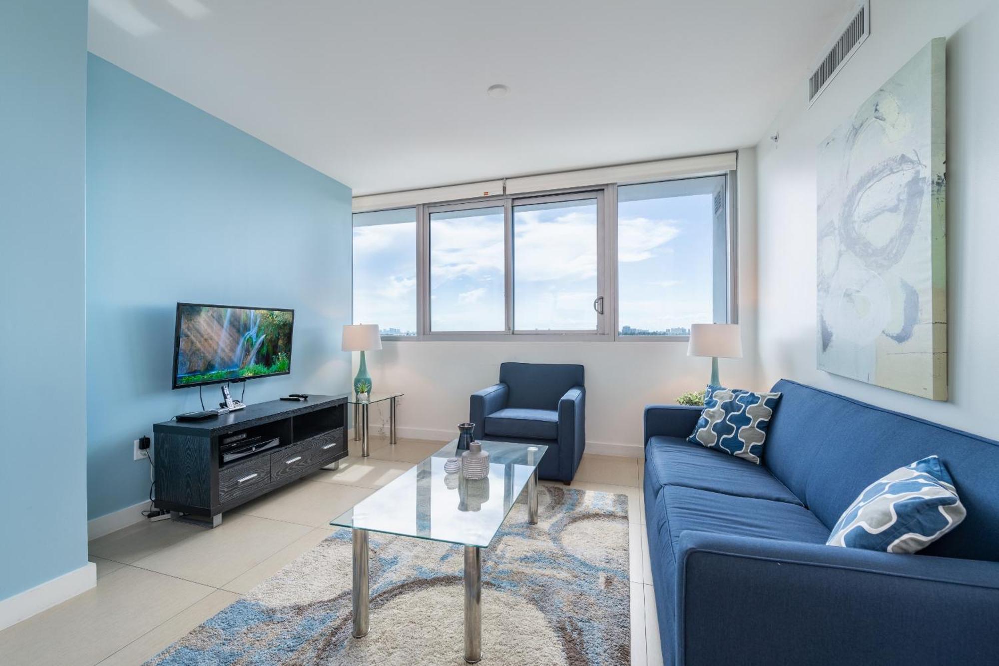 Bluebird Suites Monte Carlo Μαϊάμι Μπιτς Δωμάτιο φωτογραφία