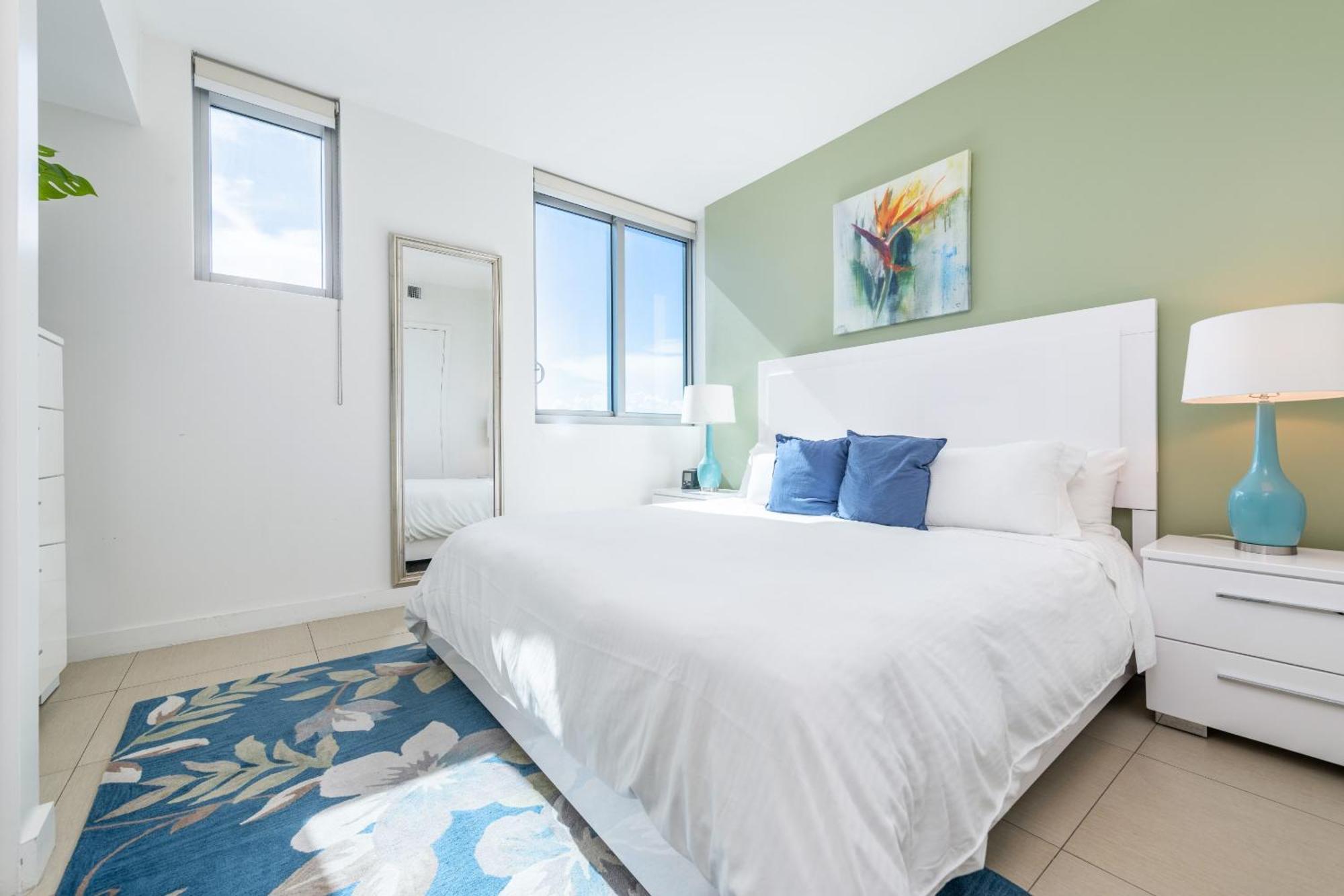 Bluebird Suites Monte Carlo Μαϊάμι Μπιτς Δωμάτιο φωτογραφία